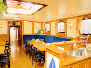 Tagesraum auf dem Segelschiff Alexandra