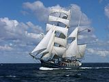 Thalassa - unter Segeln