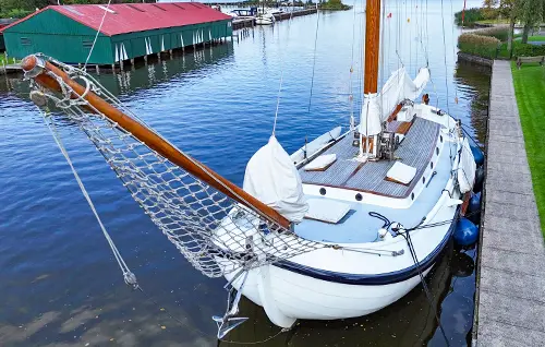 Mit dem Charterschiff 'de zilte vrijheid' unterwegs auf dem Ijsselmeer