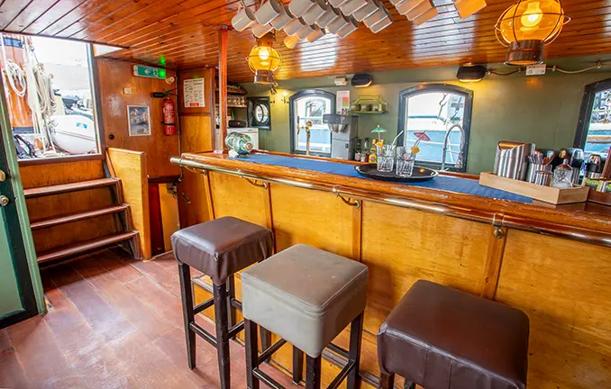 Schiff Albert Johannes - Bar