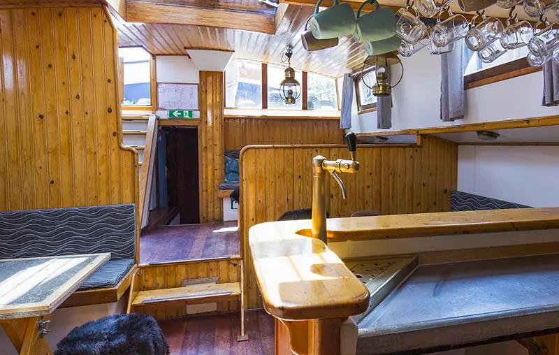 Plattbodenschiff 'Antonia' - Salon