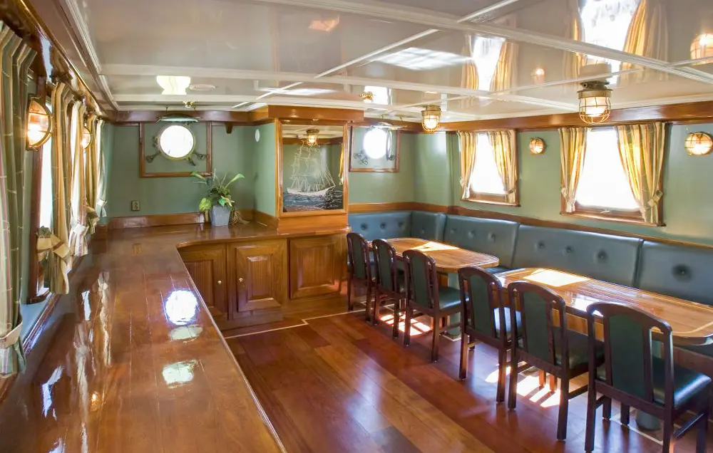 Segelschiff 'Artemis' - Lounge