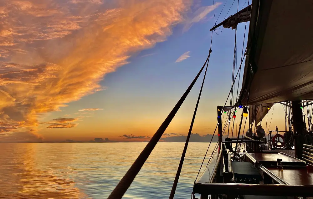 Segelschiff 'Atlantis' - unter Segeln