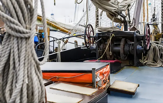 Plattbodenschiff 'Black Betty'