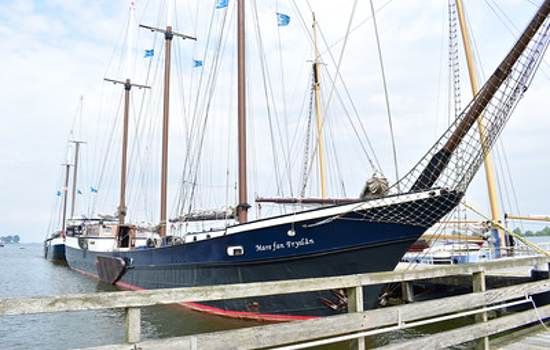 Segelschiff Mare fan Fryslân - Boat und Bike