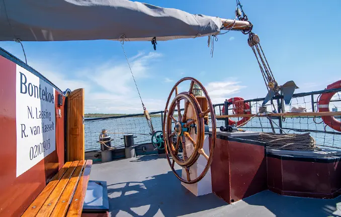 Plattbodenschiff 'Bontekoe'