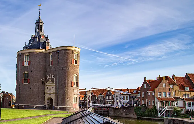 Enkhuizen am Ijsselmeer - Altstadt mit Festung und Hebebrücke