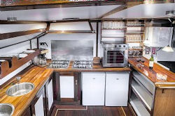 Plattbodenschiff Zweimast-Klipper Gaia - Küche