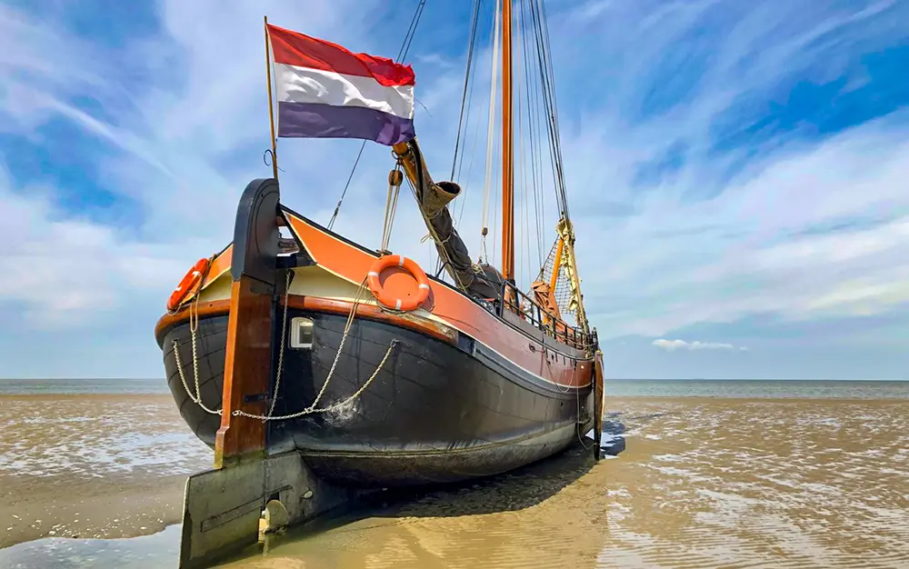 Plattbodenschiff 'Kleine Jager' - Trockenfallen im Wattenmeer