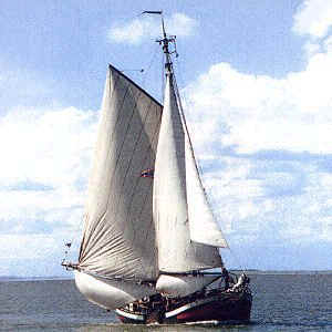 Plattbodenschiff 'Pietrenella'