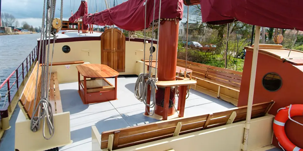 Klipper Radboud - Deckshaus (Plattbodenschiff Radboud - klipper-radboud.nl) Klipper Radboud