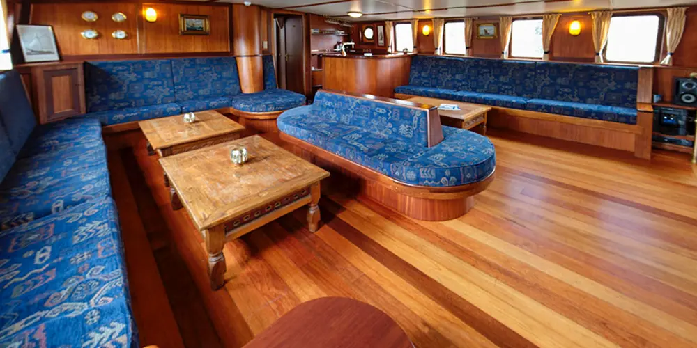 Klipper Radboud - im Salon (Plattbodenschiff Radboud - klipper-radboud.nl) Klipper Radboud