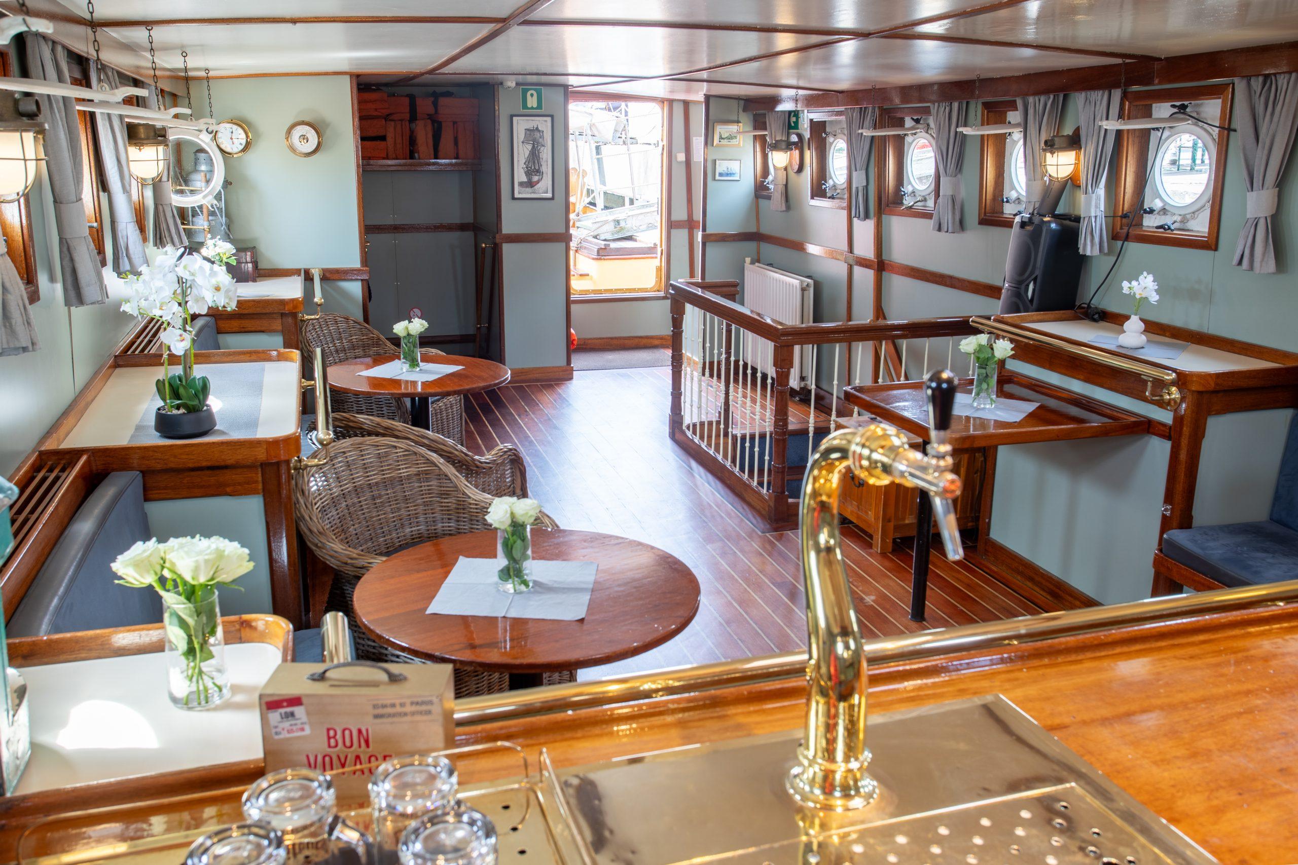 Traditionssegler 'Swaensborgh'- Zapfanlage