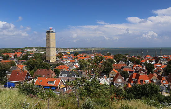 Törnziel der Brandaris-Race - Insel Terschelling im Wattenmeerr mit dem Namensgeber, dem Leuchtturm 'Brandaris'