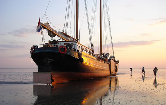 Trockenfallen im Wattenmeer - Segeltörn in Holland