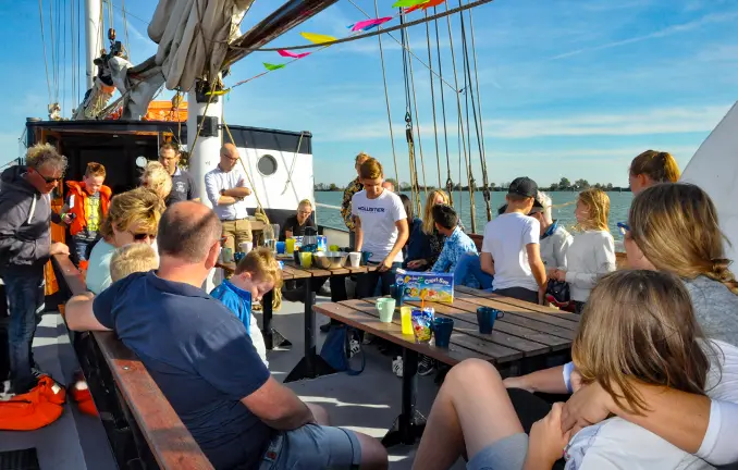 Plattbodenschiff Vrijheid - an Deck